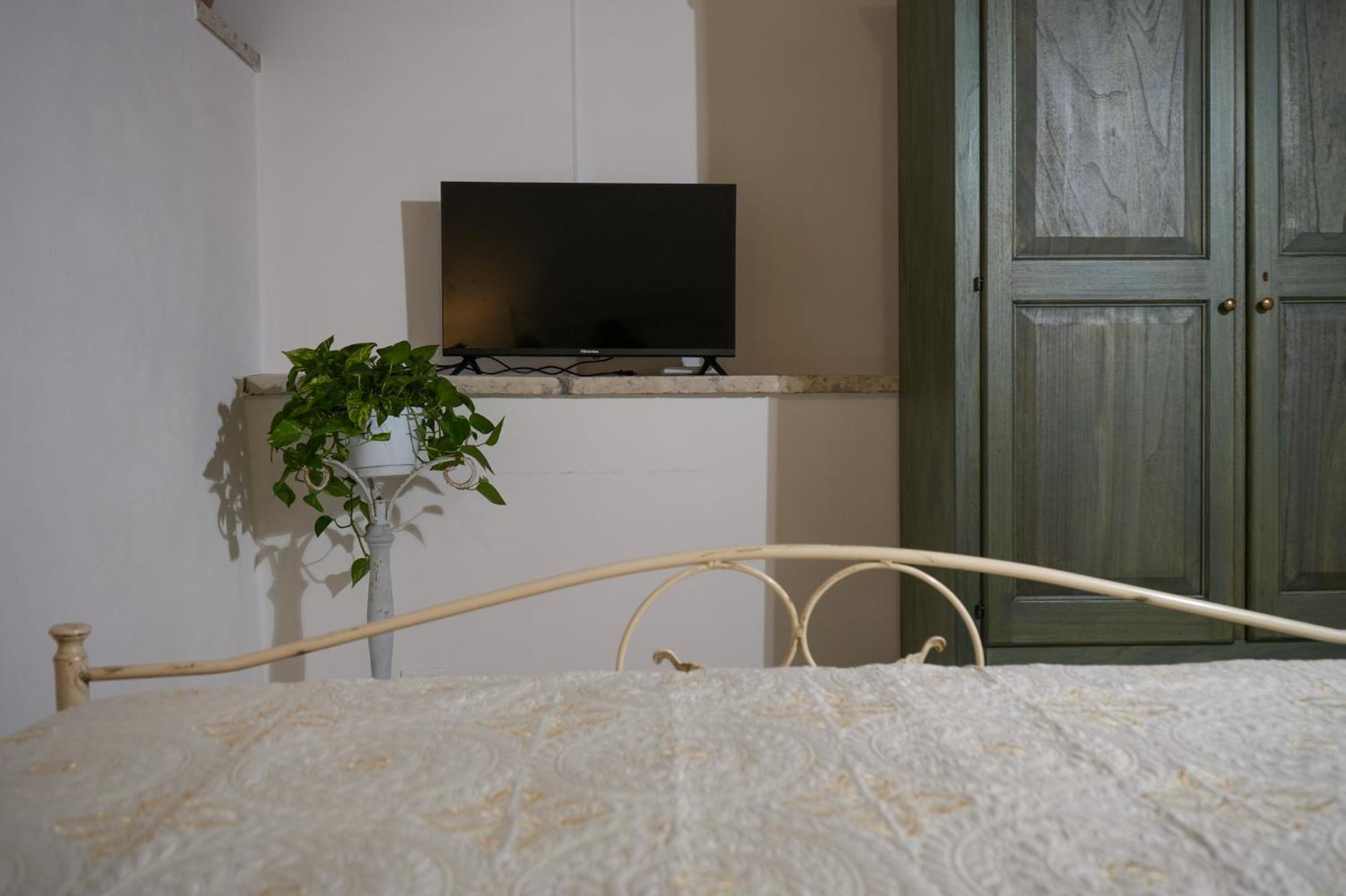 Hotel Palazzo Salvatori Soleto Pokój zdjęcie